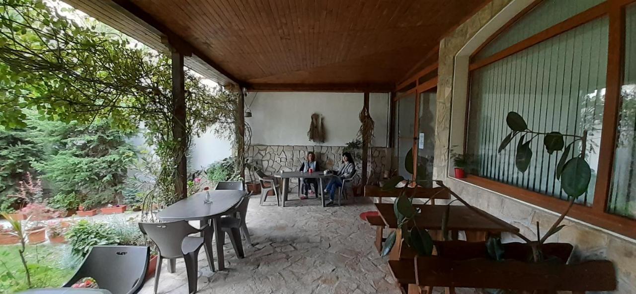 Семеен Хотел Къща Тодорови Stara Zagora Exterior foto